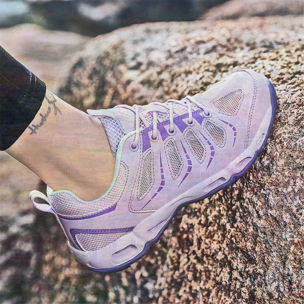 Sumer Round Tip Silver Sneaker - Mens Grooming Brand 评论和价格