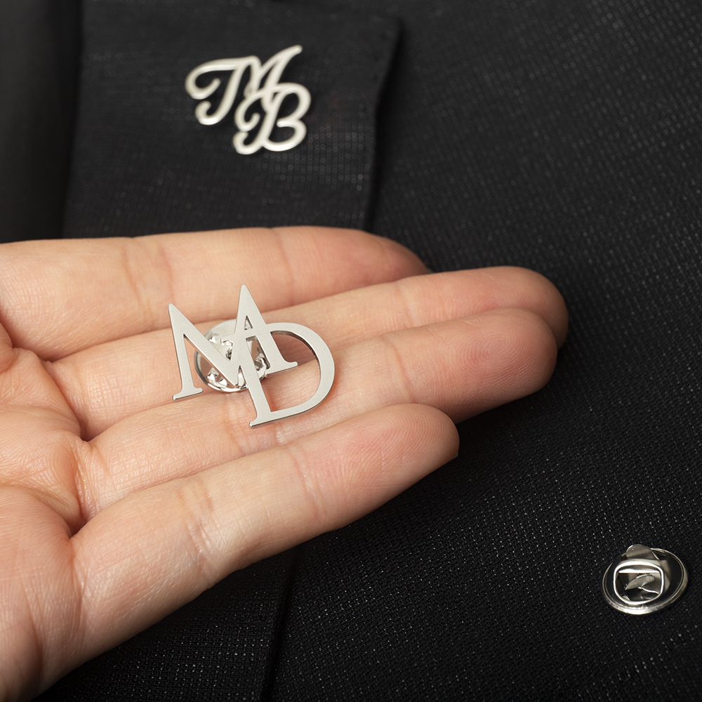 Tangula Custom Initials Brooch - Men'S Grooming 评论和价格